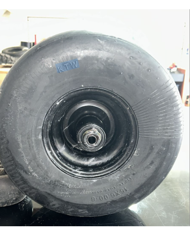 LLANTA CON ARO 15X6,00-6